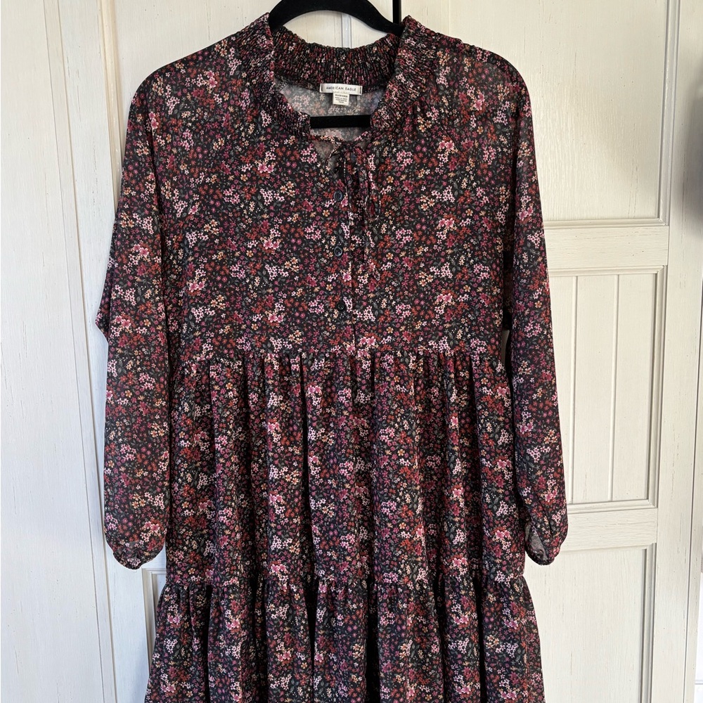 American Eagle Outfitters Floral Tie-Neck Top
